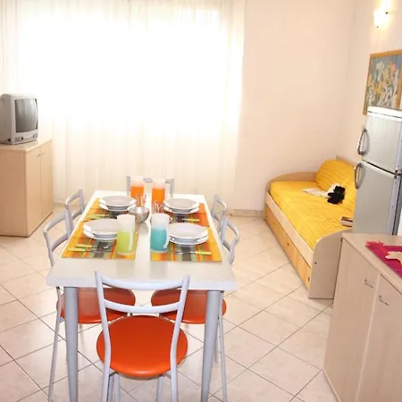 Two- Bedroom Flat With Sea View In Bibione