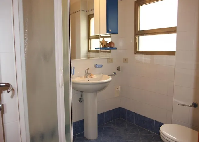 Two- Bedroom Flat With Sea View In Διαμέρισμα Μπιμπιόνε