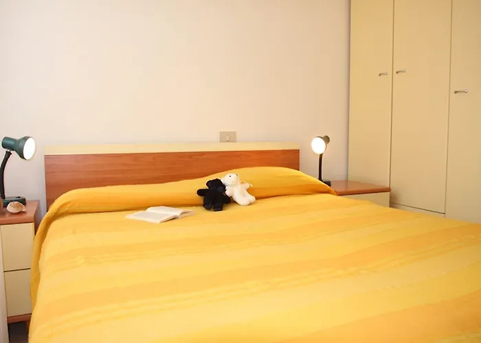 Two- Bedroom Flat With Sea View In